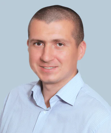 2-small Alex Vovk photo